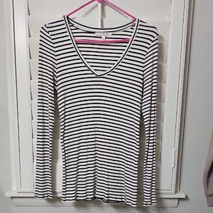 Express Black & White Striped V-Neck Long Sleeve Top